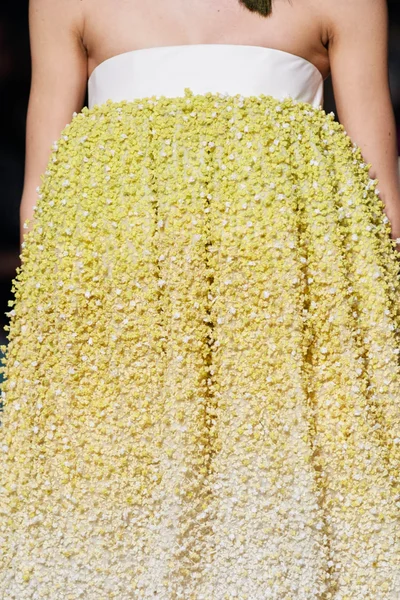 Look 36
